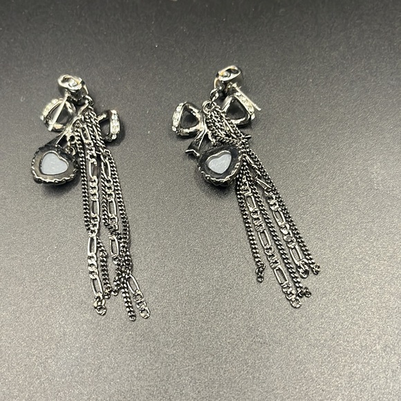 BETSEY JOHNSON original dangle bow rhinestone earrings - Picture 7 of 8